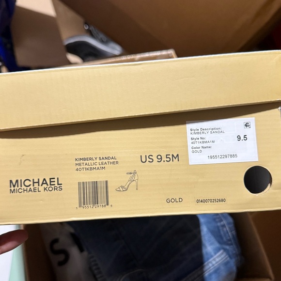 Michael Kors Kimberly Metallic Snake Embossed Leather Sandal in Gold Size 9.5 - Picture 8 of 8